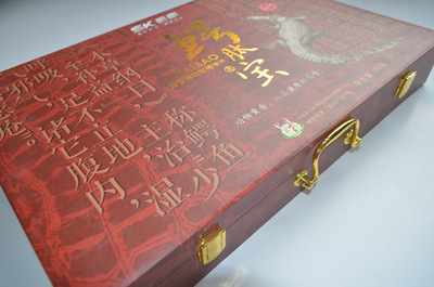 廣州萬形紙品包裝 木質特色禮盒訂做，含金屬扣設計與市場暢賣